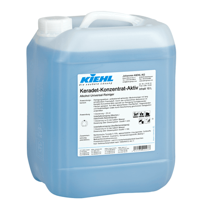 Ένα δοχείο 10 λίτρων από διαφανές πλαστικό με λαβή και βιδωτό καπάκι, γεμάτο με μπλε υγρό. Ετικέτα: "Kiehl Keradet-Konzentrat-Aktiv Alkohol-Universal-Reiniger" της Johannes Kiehl KG, για καθαρισμό χωρίς γραμμές, καθώς και οδηγίες και σύμβολα ασφαλείας.