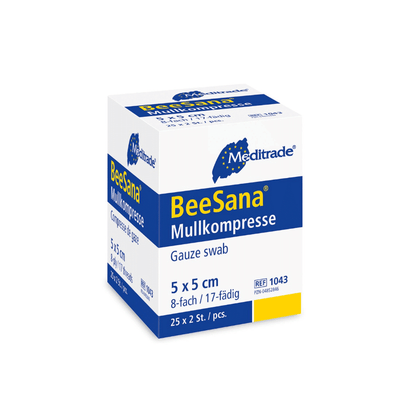 Ένα κουτί BeeSana® Mullkompresse-Mullkompressen της Meditrade GmbH με λευκό και μπλε σχέδιο και γερμανική επιγραφή, που υποδεικνύει μέγεθος 5 x 5.
