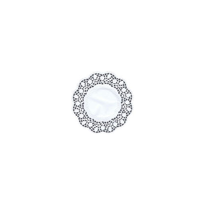 Ένα μεμονωμένο στρογγυλό λευκό PAPSTAR σουπλά πιάτου και φλιτζανιού (15 εκ.) με δαντελωτό σχέδιο, ιδανικό για μια κομψή διακόσμηση τραπεζιού, απεικονίζεται στο κέντρο ενός απλού λευκού φόντου. Η συσκευασία περιέχει 100 τεμάχια. Μάρκα: PAPSTAR GmbH.
