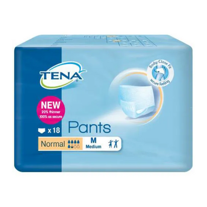 Η εικόνα δείχνει μια συσκευασία από TENA Pants Normal Εσώρουχα Ακράτειας, που κατασκευάζονται από την TENA - Essity Germany GmbH ειδικά για αδυναμία της ουροδόχου κύστης. Περιέχει 18 εσώρουχα μεσαίου μεγέθους με «κανονική» απορροφητικότητα, και η συσκευασία τονίζει ένα 20% λεπτότερο σχέδιο και άνετη εφαρμογή μπροστά από ένα μπλε φόντο με το προϊόν branding.