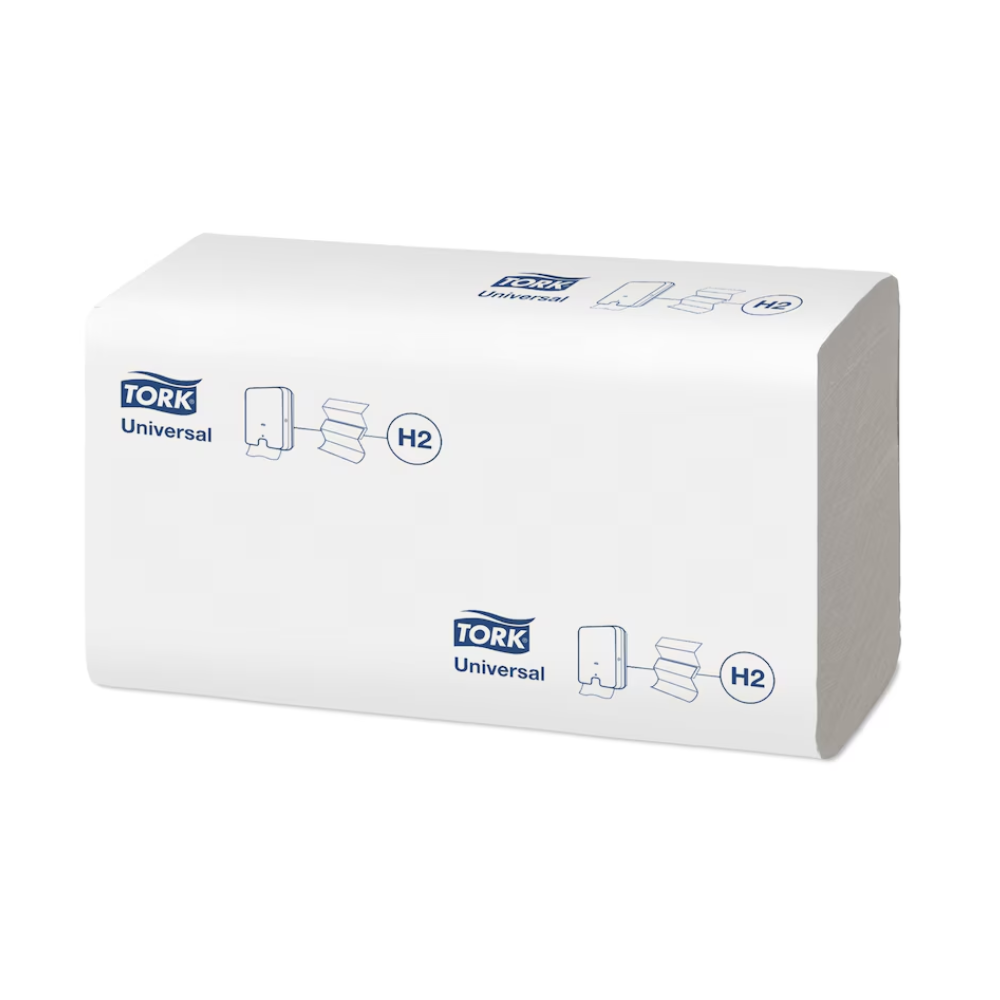 Ein Stapel Tork Xpress® 150100 Multifold-Handtücher Universal H2, eingewickelt in eine elegante weiße Verpackung, zeigt das TORK-Logo und Abbildungen der gefalteten Handtücher. Ideal für alle, die ein gutes Preis-Leistungs-Verhältnis suchen. Diese kommen von Essity Professional Hygiene Germany GmbH.