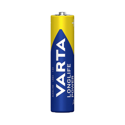 Μια μεμονωμένη μπαταρία Varta Longlife Power Micro AAA. Η μπαταρία είναι κυρίως μπλε με ένα μεγάλο μπλε τρίγωνο και κίτρινες πινελιές καθώς και το λογότυπο της μάρκας και τις λεπτομέρειες τύπου της Varta AG.