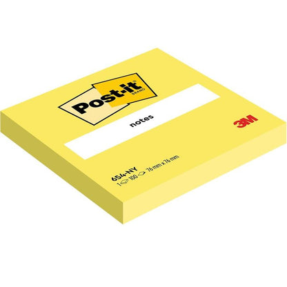 Ένα Post-it® φύλλο σημειώσεων της 3M Deutschland GmbH (76 mm x 76 mm, 100 φύλλα/μπλοκ, 100% PEFC) απεικονίζεται σε πλάγια όψη με μια ετικέτα "notes".