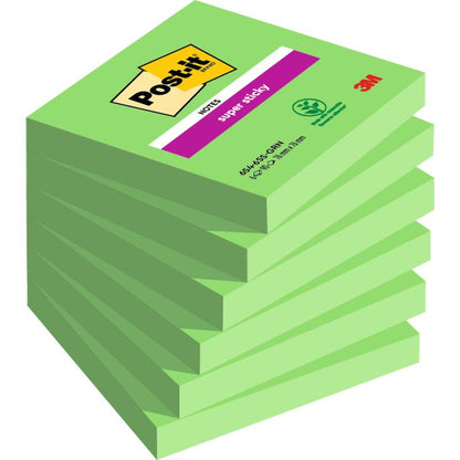 Ένας σωρός Post-it® Super Sticky Notes (76 mm x 76 mm, 90 φύλλα/μπλοκ, 100% PEFC) από την 3M Deutschland GmbH, τοποθετημένος λοξά, με την ετικέτα του πάνω μπλοκ προς τα πάνω.